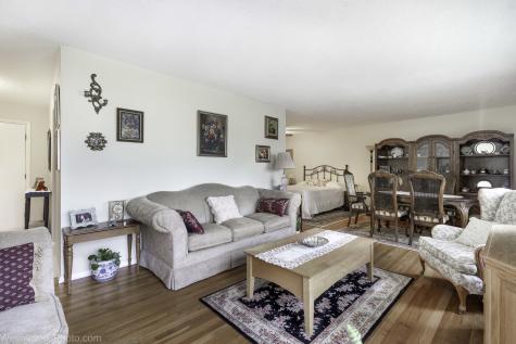 9209 Potter Road Des Plaines IL 60016