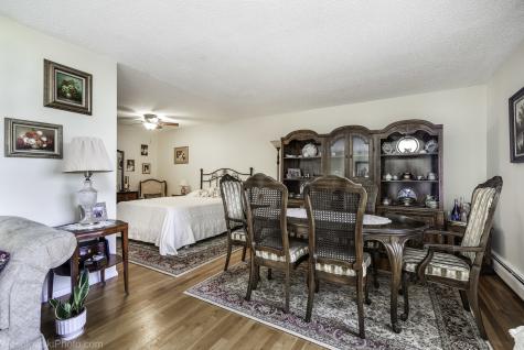 9209 Potter Road Des Plaines IL 60016