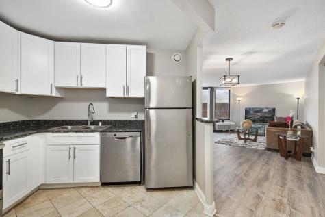 5320 North Sheridan Road Chicago IL 60640
