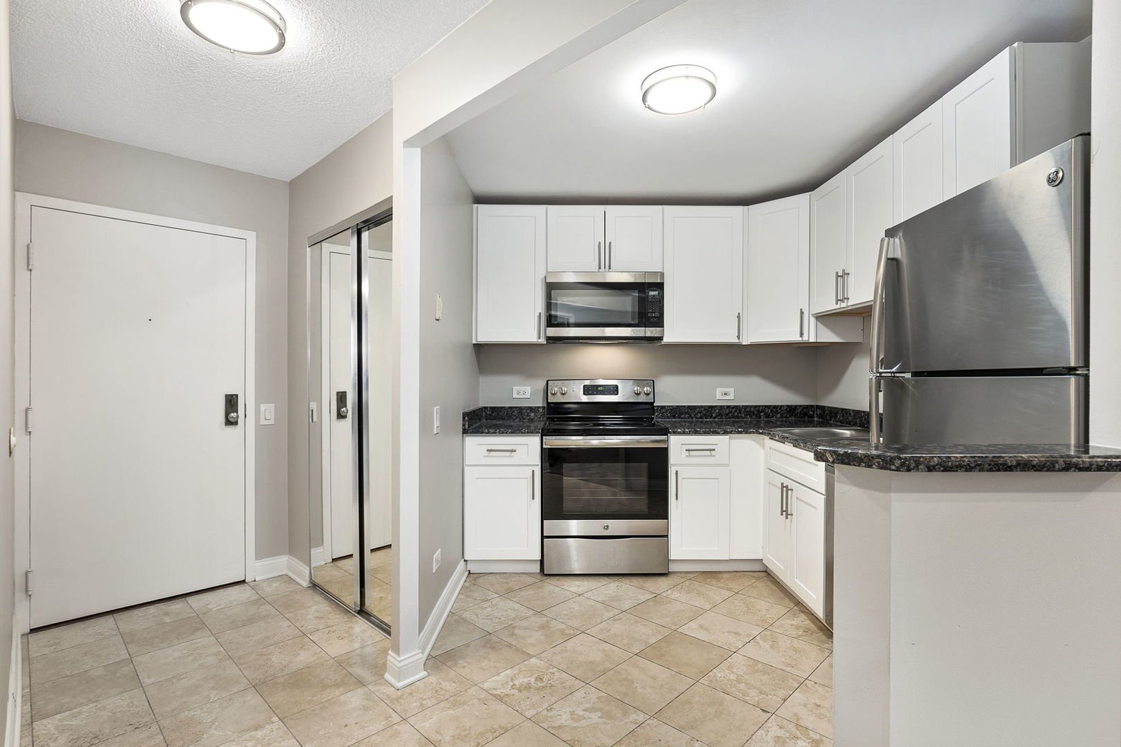 5320 North Sheridan Road Chicago IL 60640