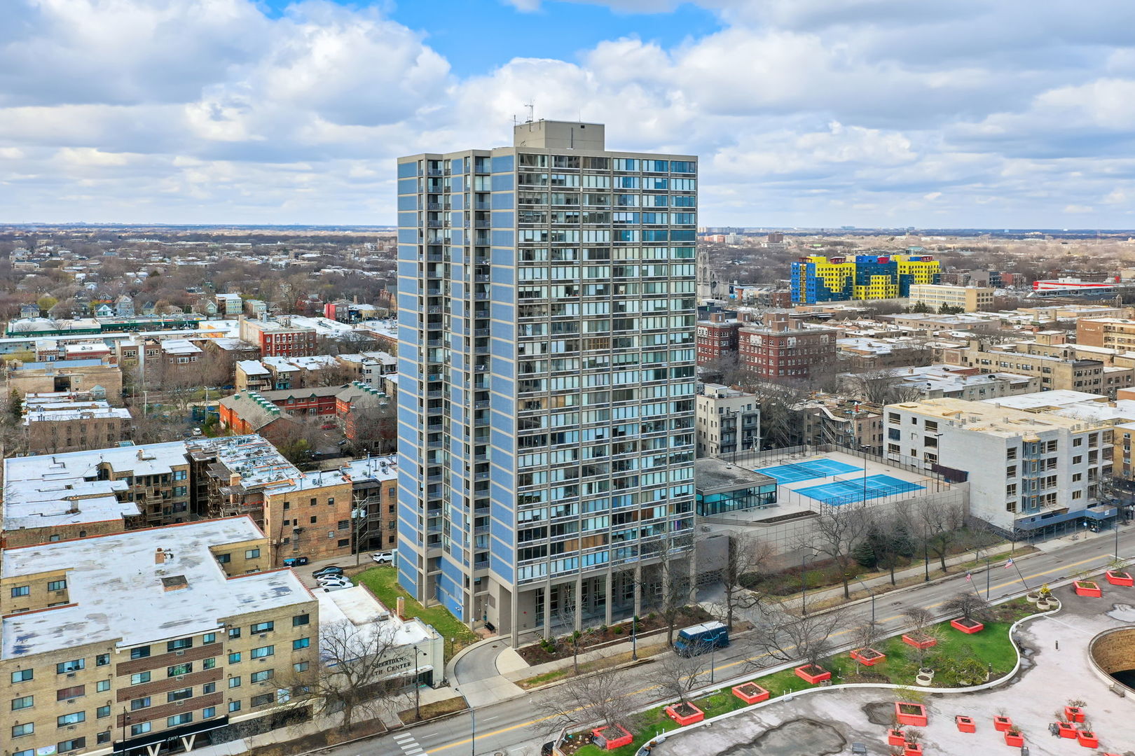 5320 North Sheridan Road Chicago IL 60640