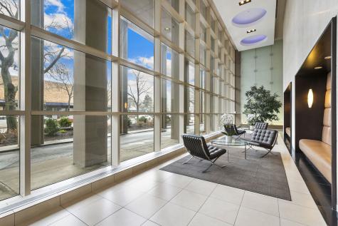 5320 North Sheridan Road Chicago IL 60640