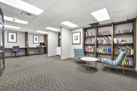 5320 North Sheridan Road Chicago IL 60640