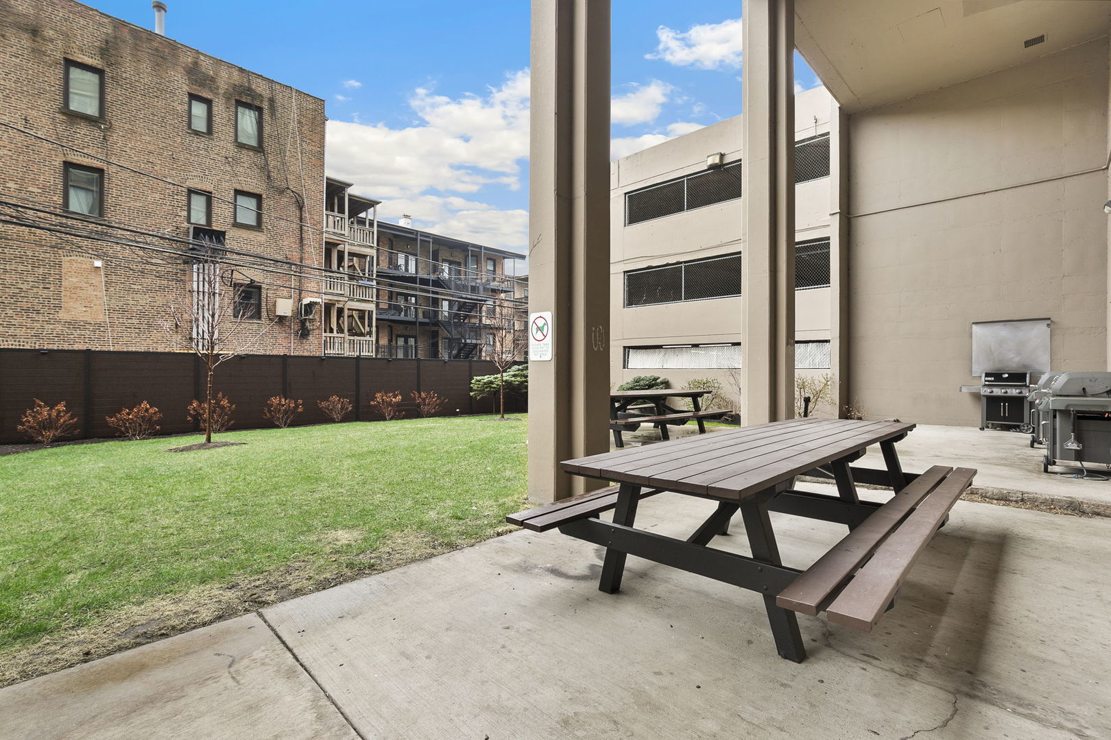 5320 North Sheridan Road Chicago IL 60640