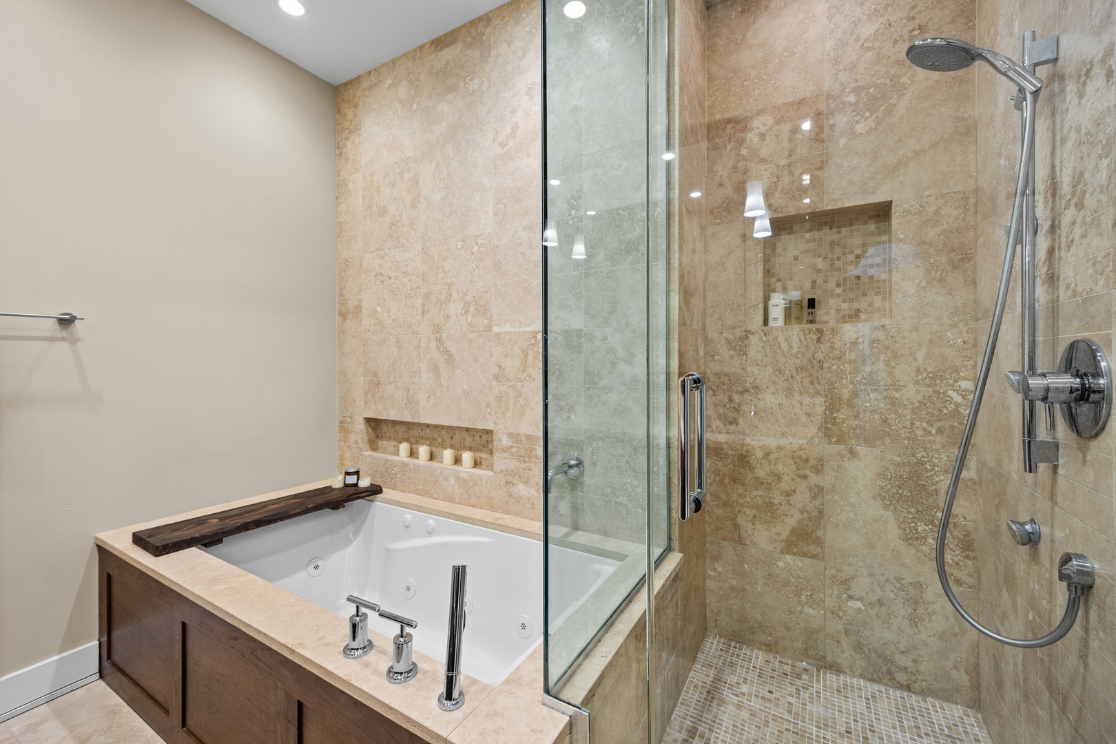 3321 North Sheffield Avenue Chicago IL 60657
