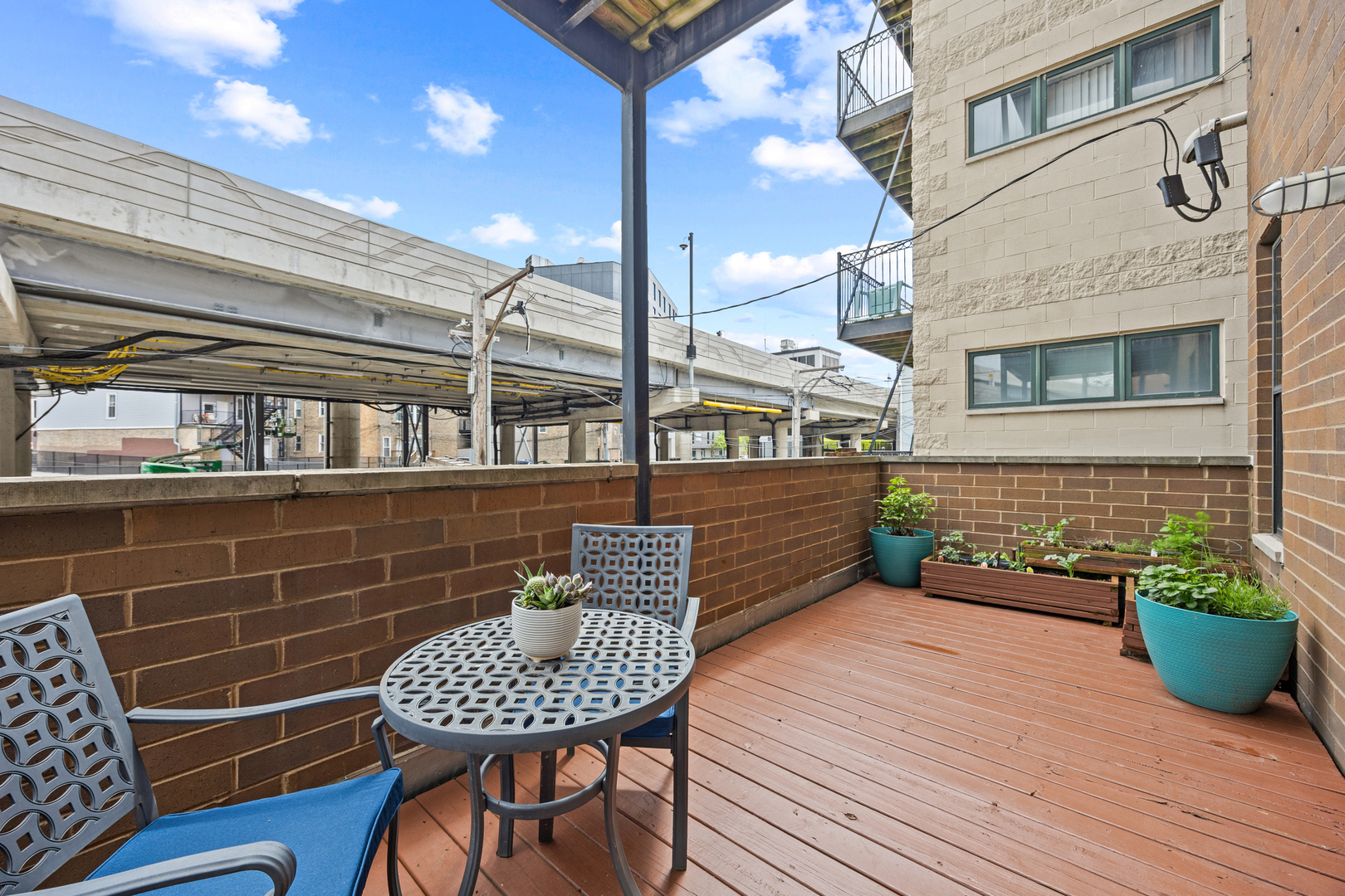 3321 North Sheffield Avenue Chicago IL 60657