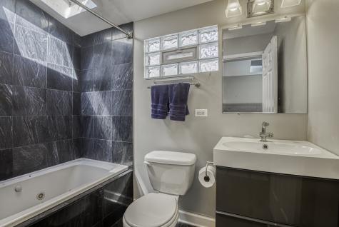 2729 North Wayne Avenue Chicago IL 60614
