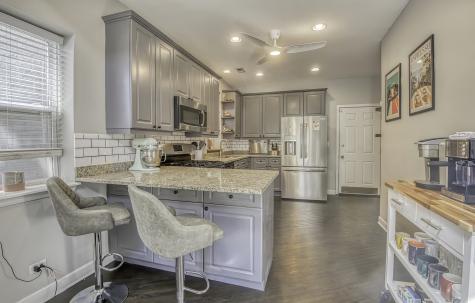 2729 North Wayne Avenue Chicago IL 60614