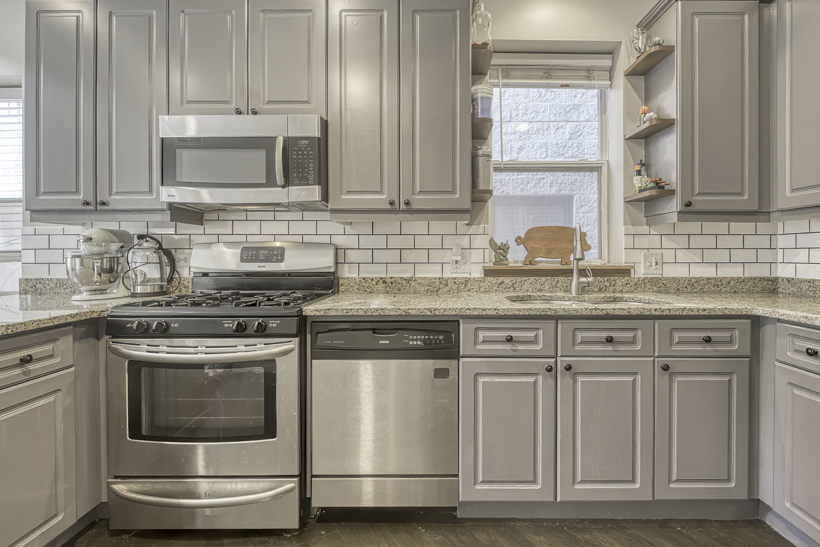 2729 North Wayne Avenue Chicago IL 60614
