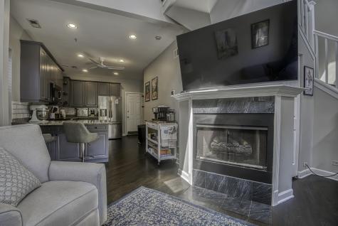 2729 North Wayne Avenue Chicago IL 60614