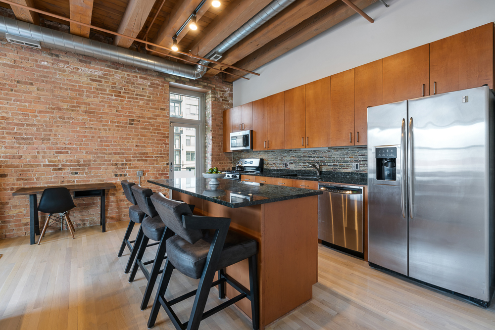 333 South Des Plaines Street Chicago IL 60661