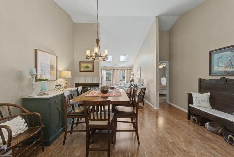 139 Brittany Drive Streamwood IL 60107