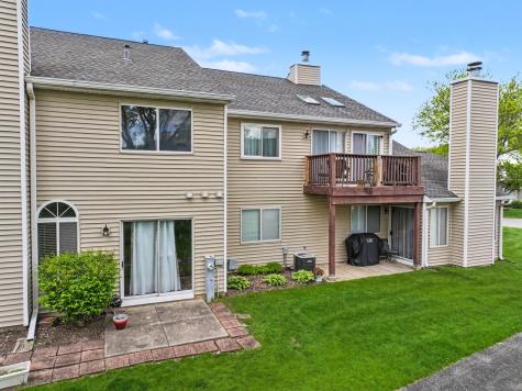 139 Brittany Drive Streamwood IL 60107