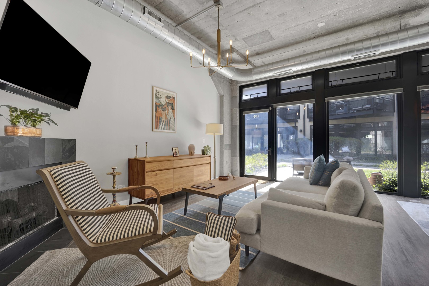 1151 West 14th Place Chicago IL 60608