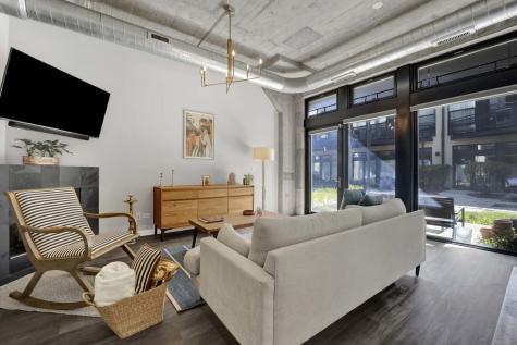 1151 West 14th Place Chicago IL 60608
