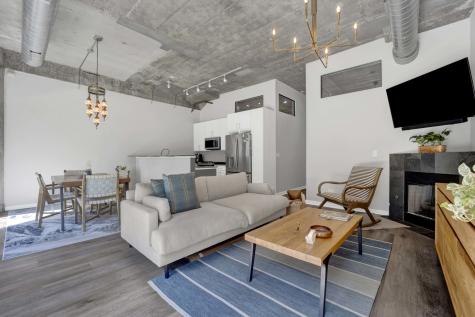 1151 West 14th Place Chicago IL 60608