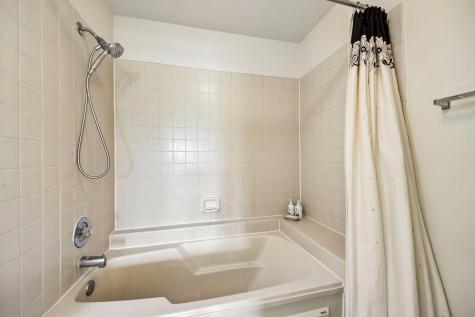 1496 Aberdeen Court Naperville IL 60564