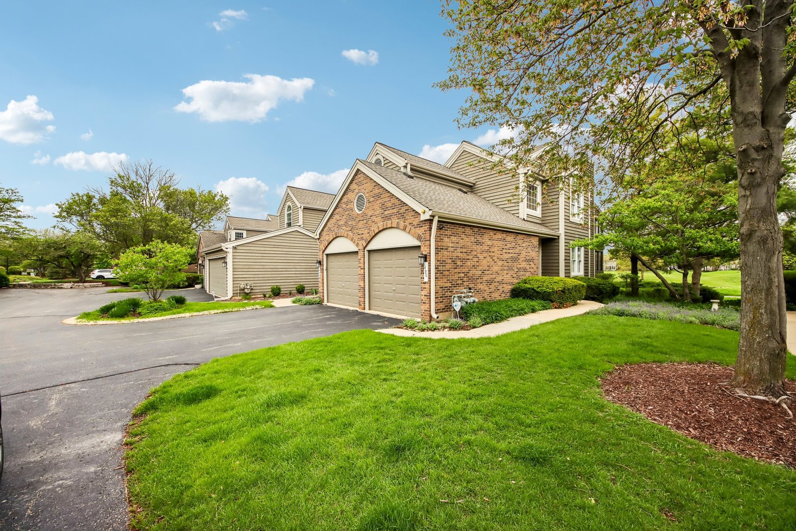 1496 Aberdeen Court Naperville IL 60564