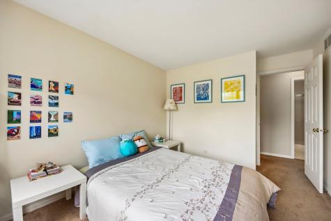 1496 Aberdeen Court Naperville IL 60564