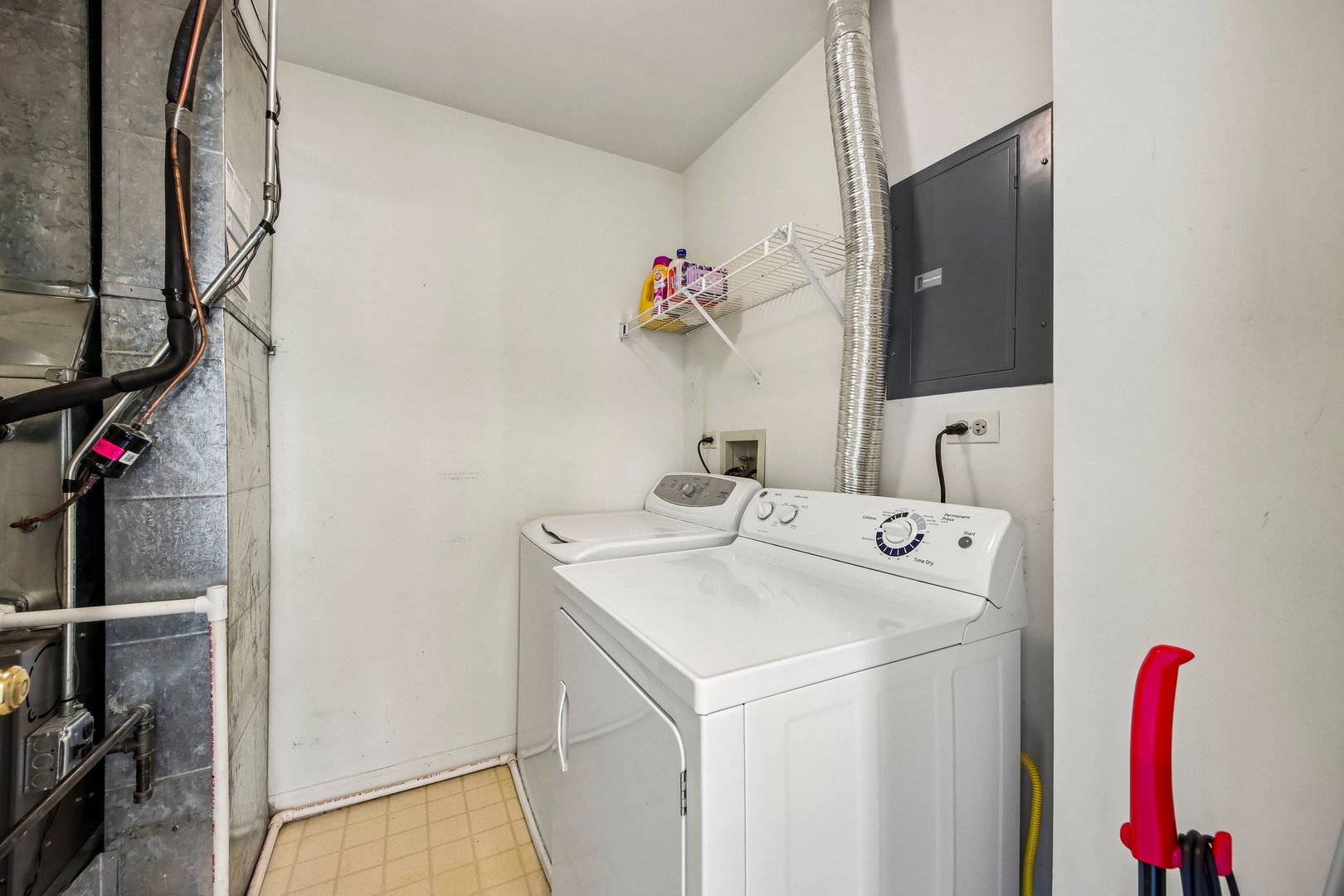 1496 Aberdeen Court Naperville IL 60564