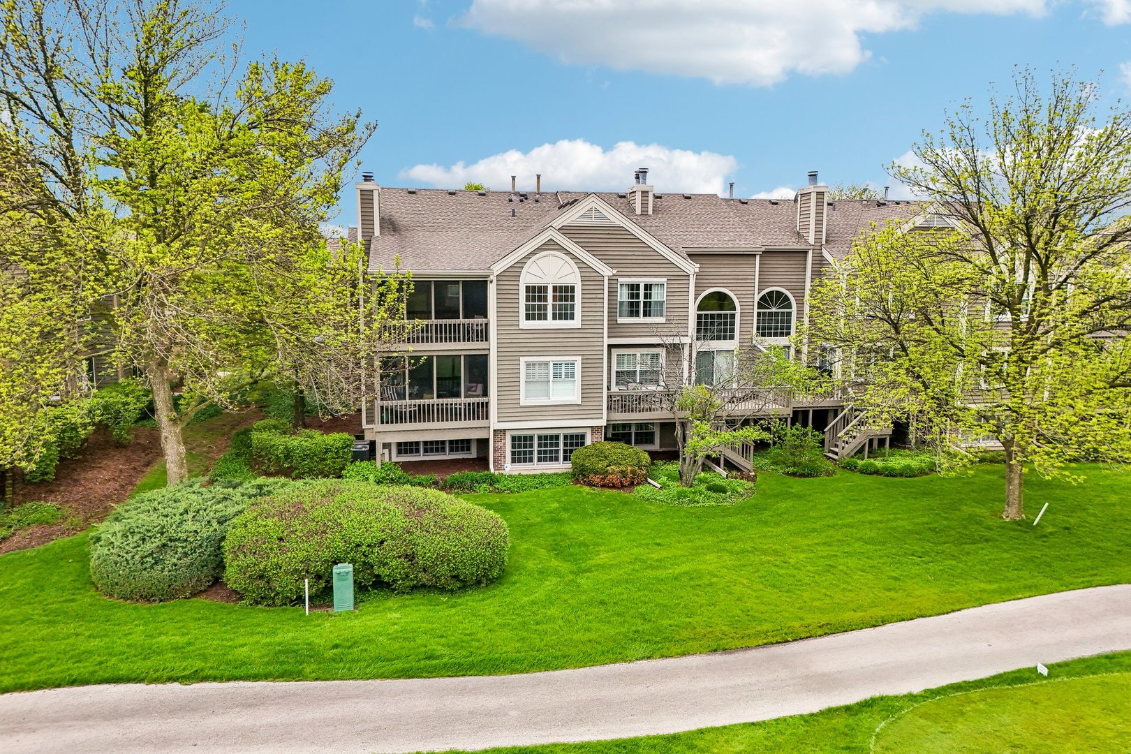 1496 Aberdeen Court Naperville IL 60564
