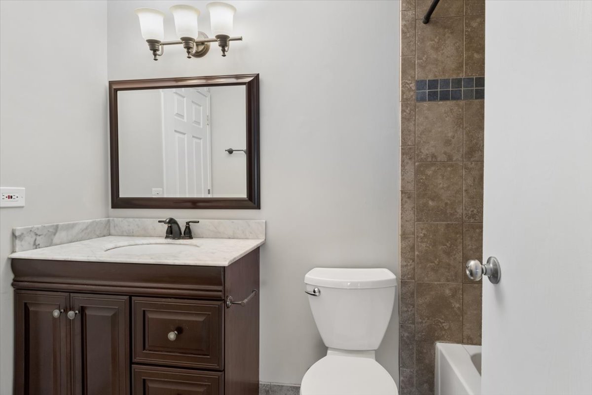 6227 Trinity Drive Lisle IL 60532