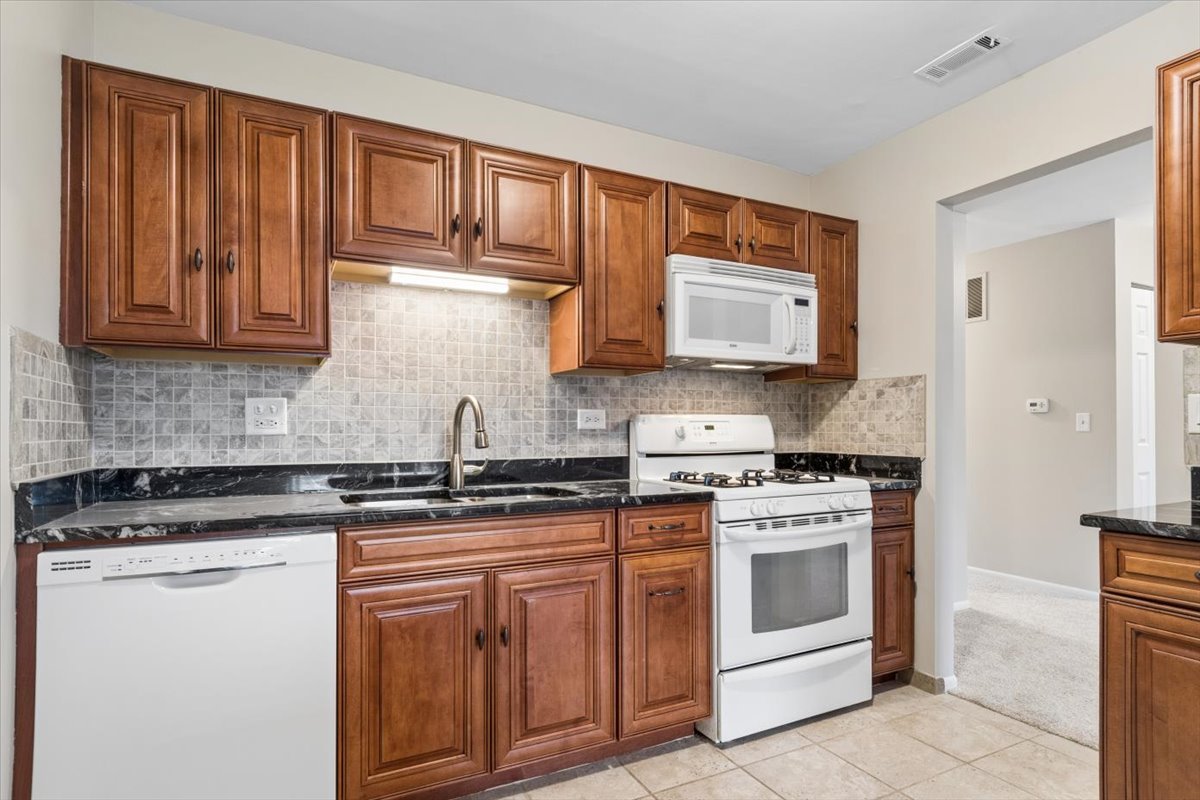 6227 Trinity Drive Lisle IL 60532