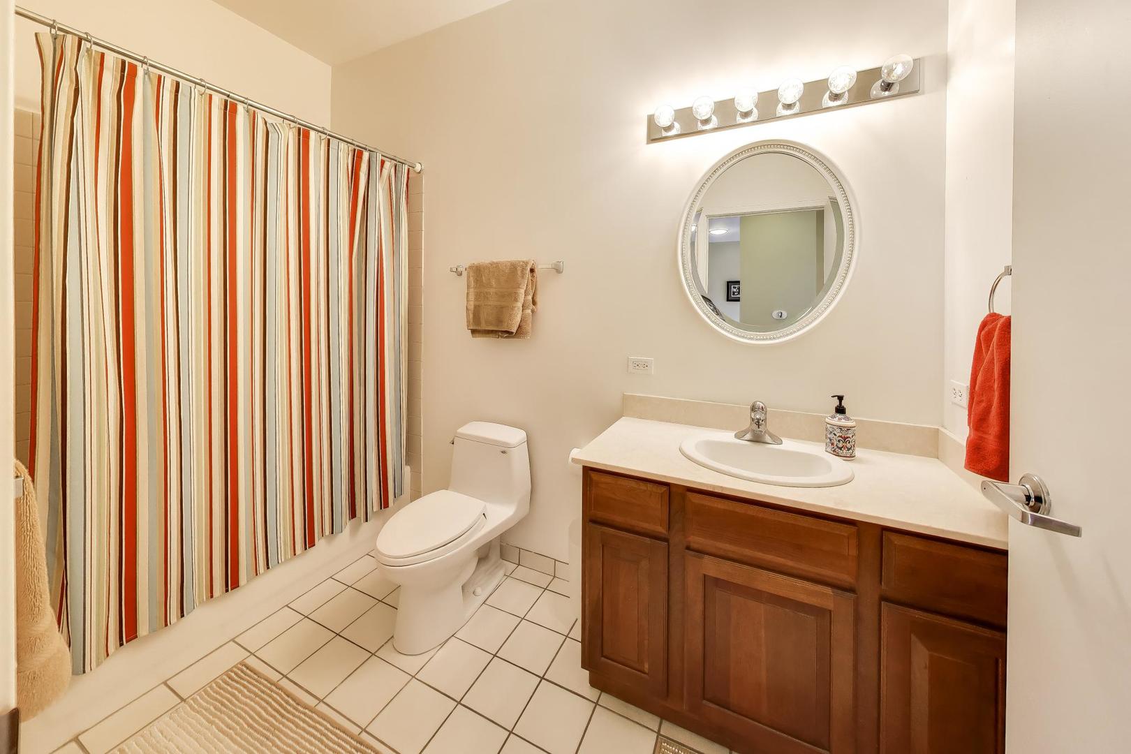 647 North Green Street Chicago IL 60642