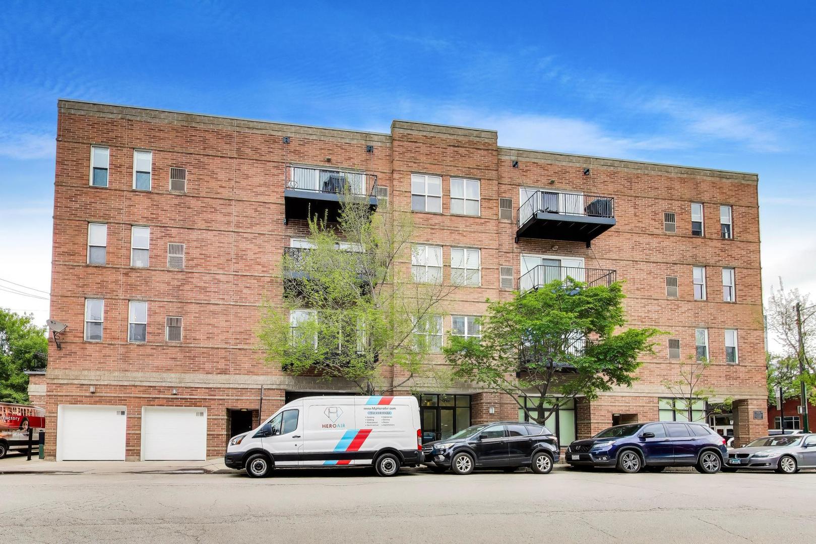 647 North Green Street Chicago IL 60642