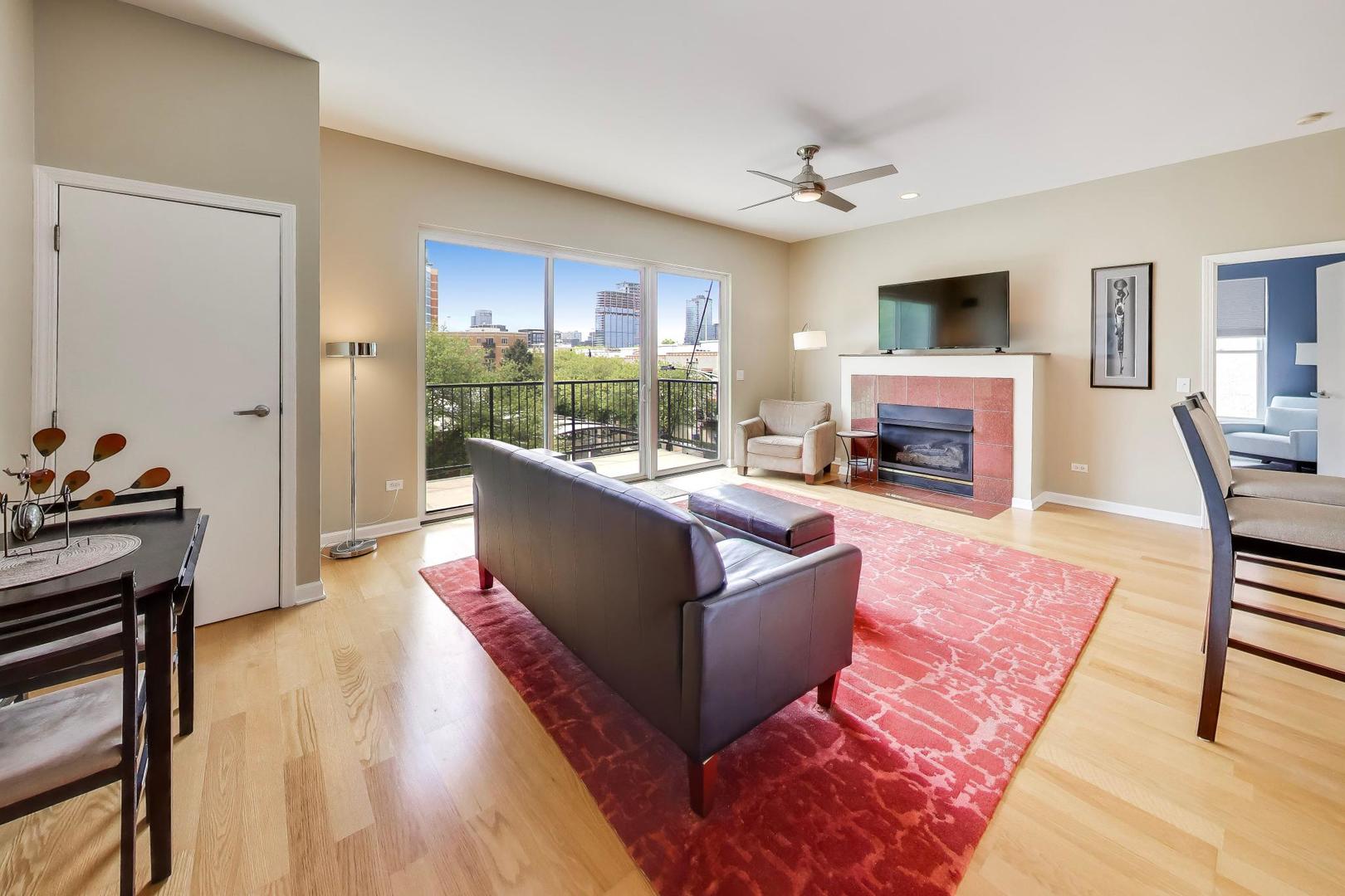 647 North Green Street Chicago IL 60642