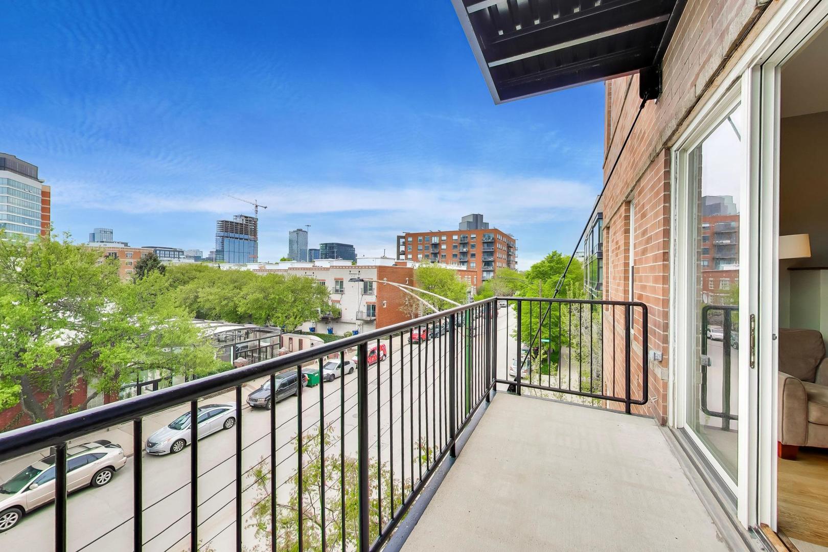 647 North Green Street Chicago IL 60642