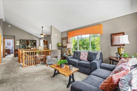 26 New Haven Drive Cary IL 60013