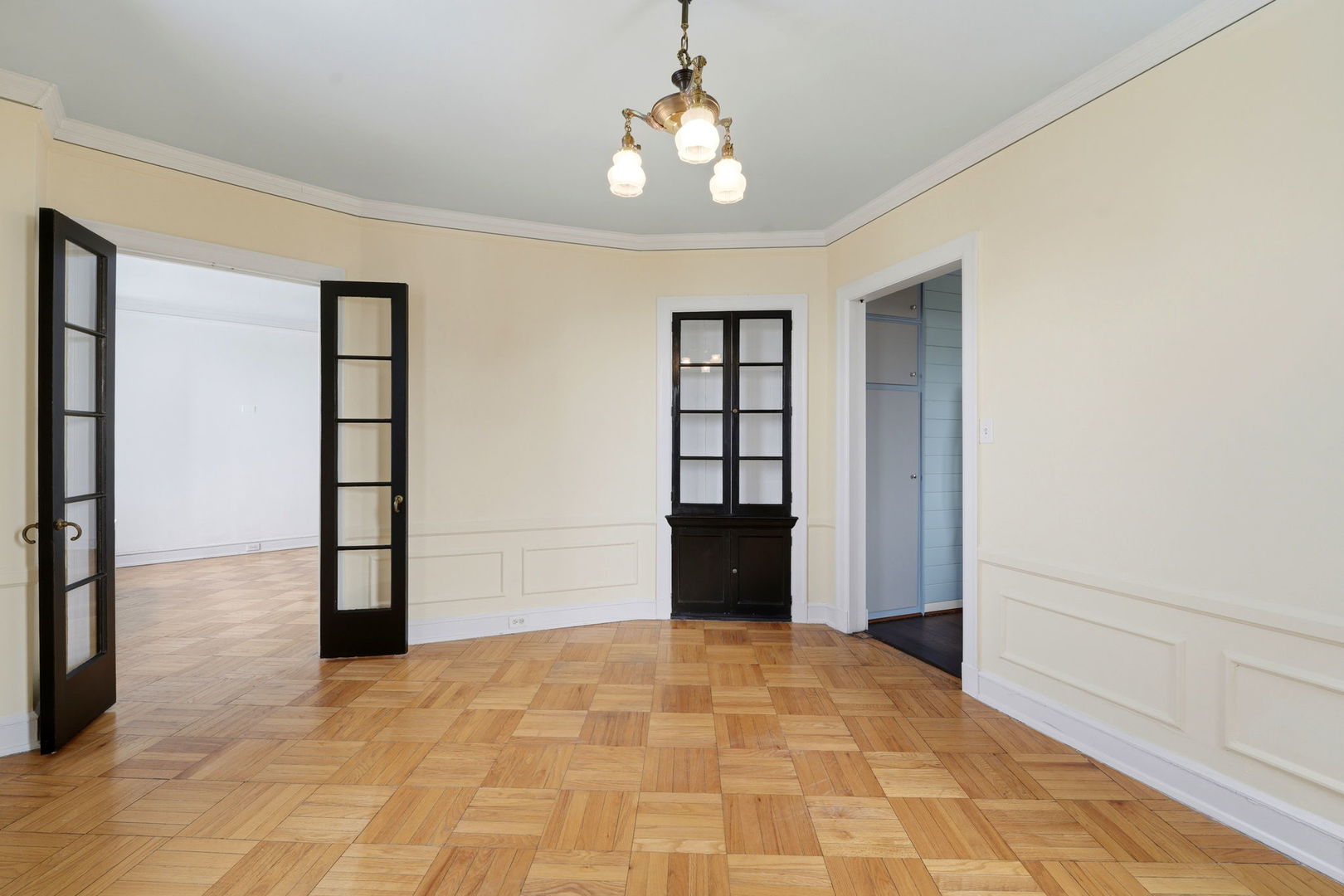 2000 North Lincoln Park West Chicago IL 60614