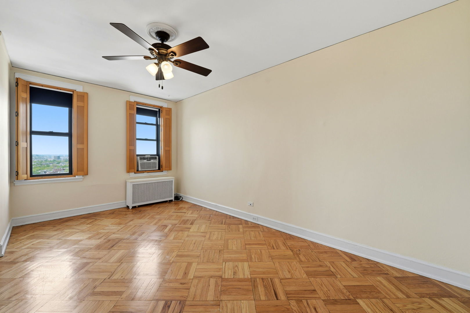 2000 North Lincoln Park West Chicago IL 60614
