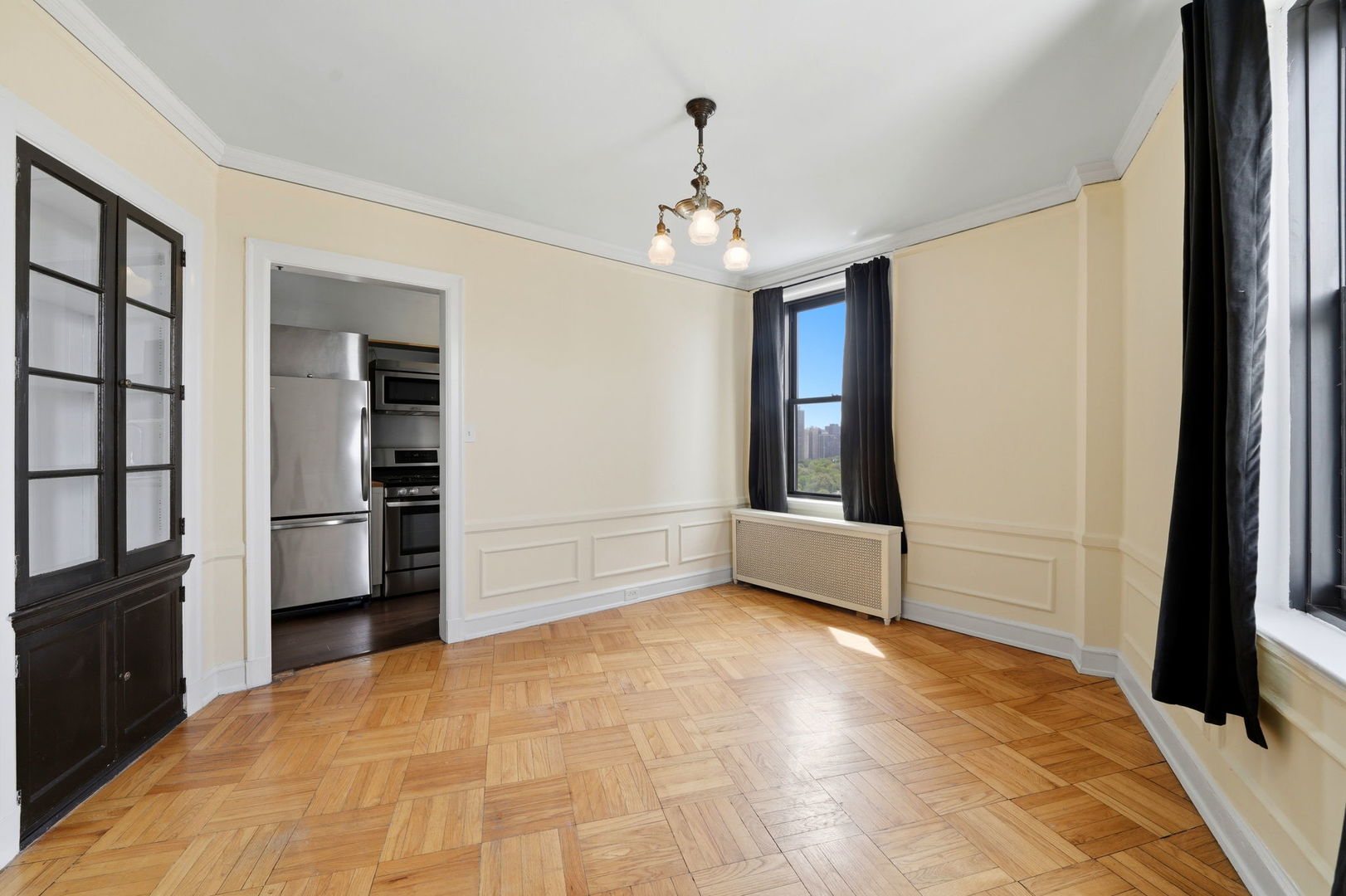 2000 North Lincoln Park West Chicago IL 60614