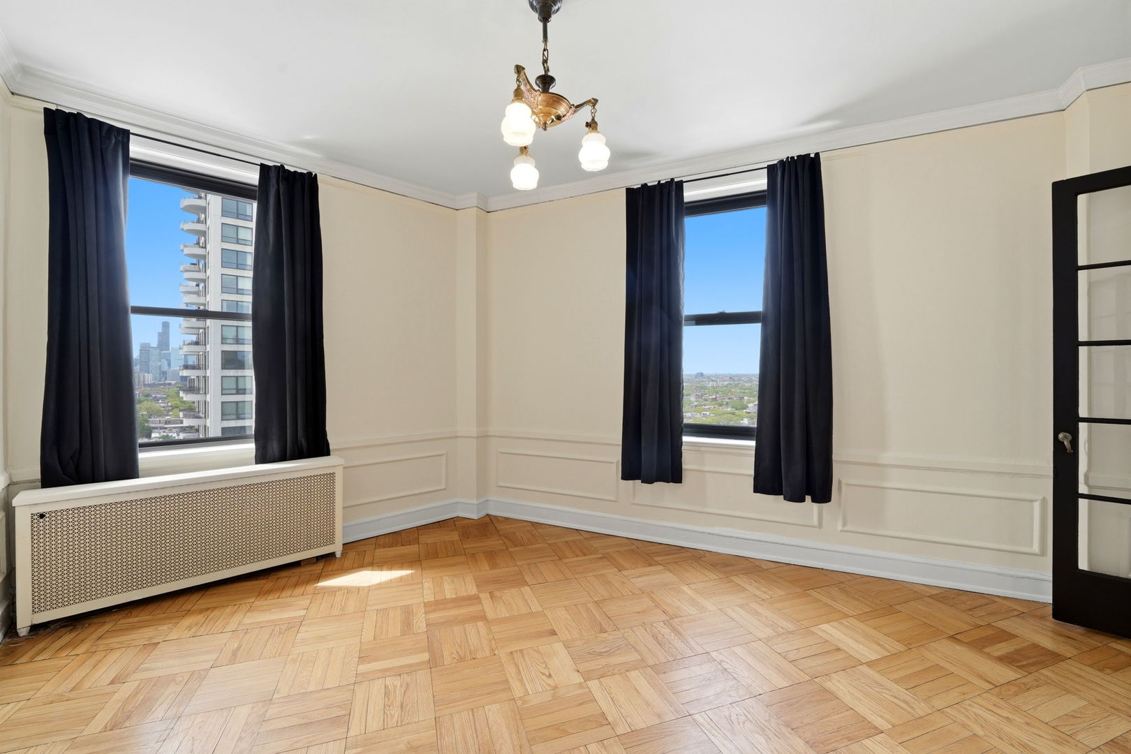 2000 North Lincoln Park West Chicago IL 60614