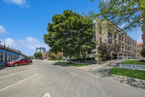 938 North Boulevard Oak Park IL 60301