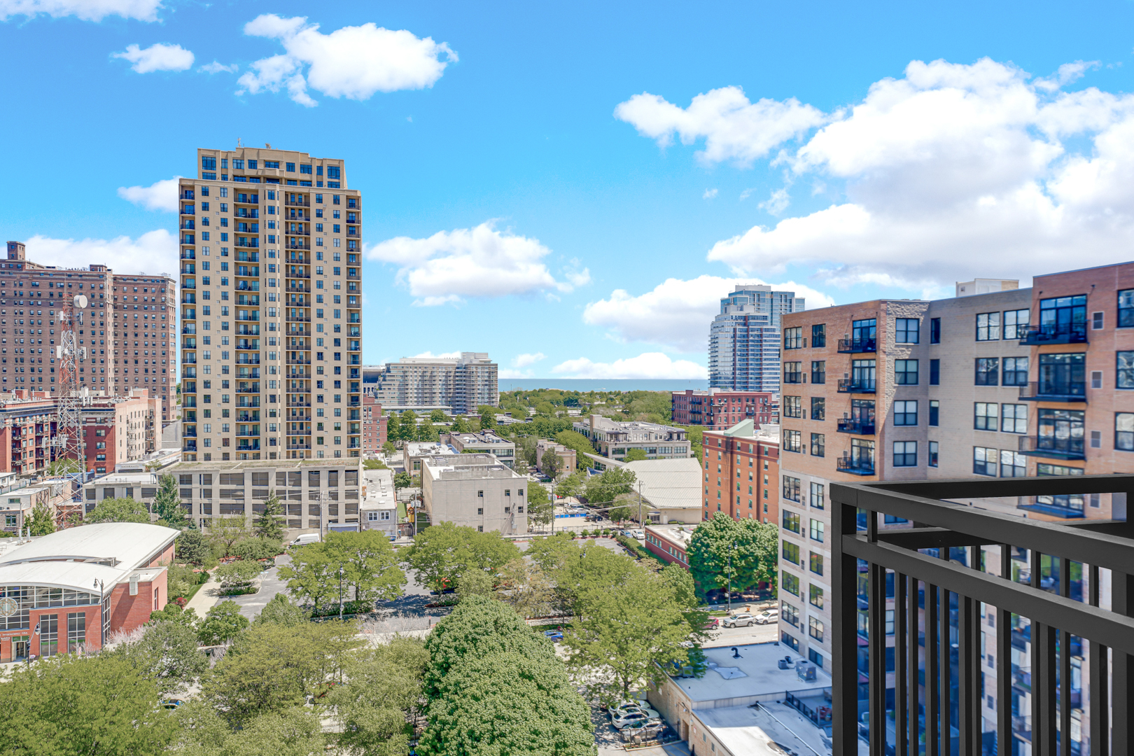 5 East 14th Place Chicago IL 60605