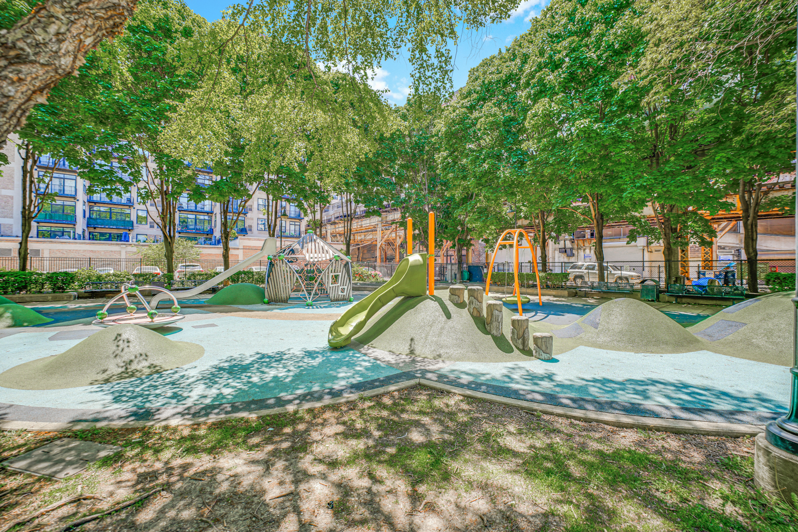 5 East 14th Place Chicago IL 60605