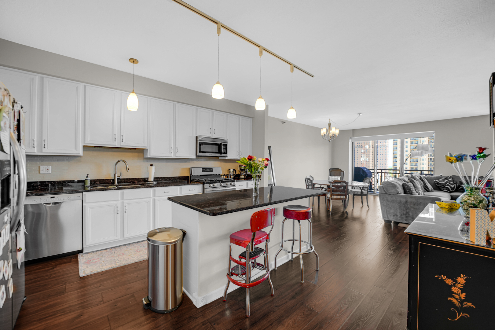5 East 14th Place Chicago IL 60605