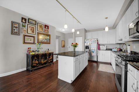 5 East 14th Place Chicago IL 60605