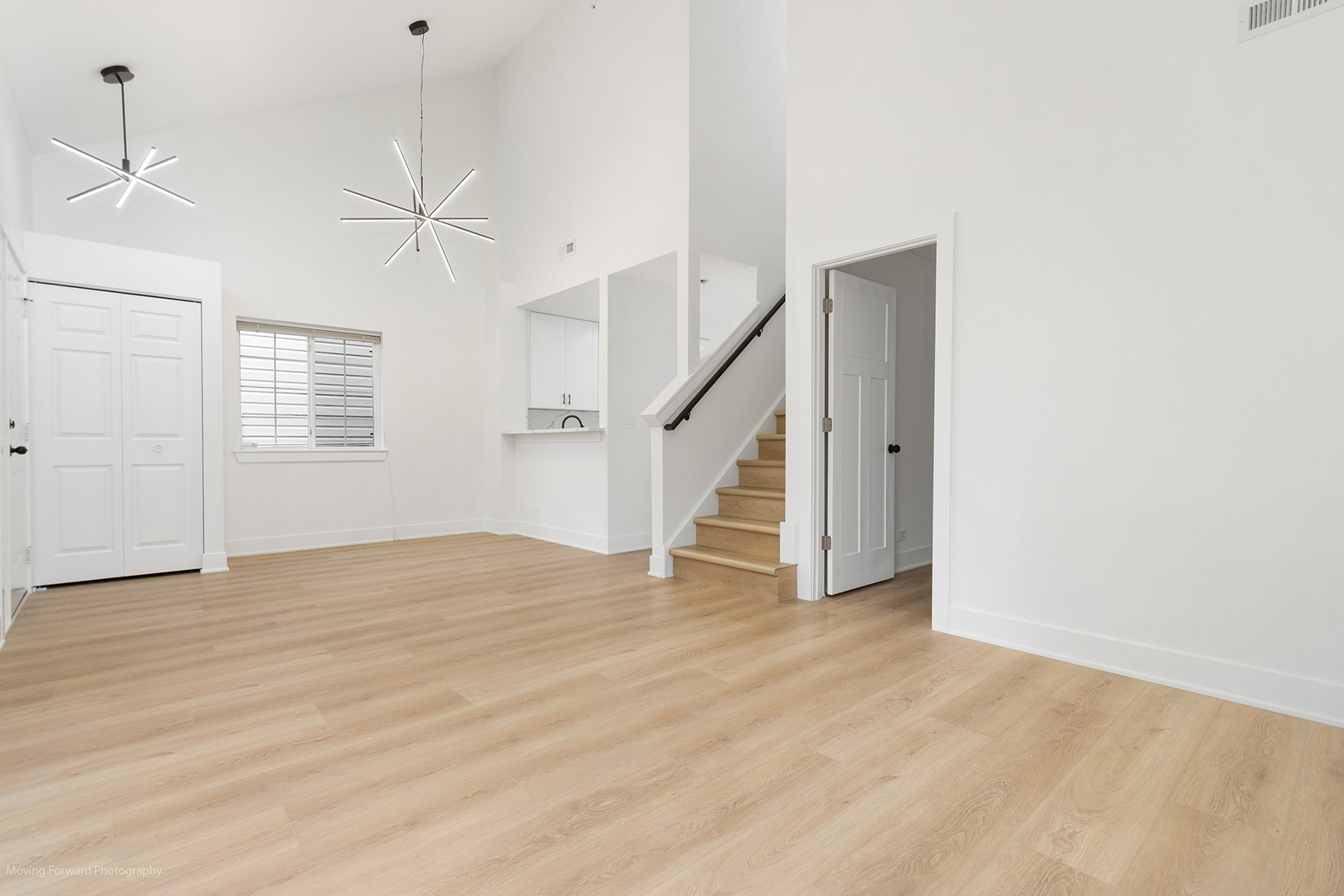 372 Windsong Court Bolingbrook IL 60440