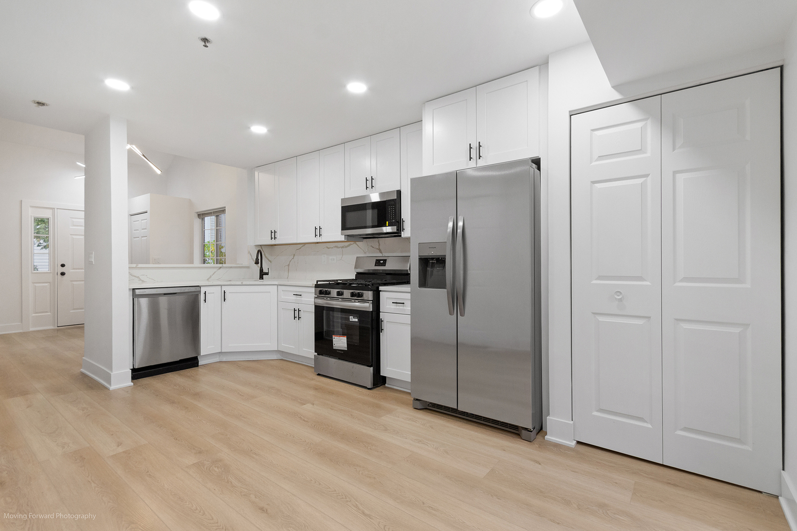 372 Windsong Court Bolingbrook IL 60440