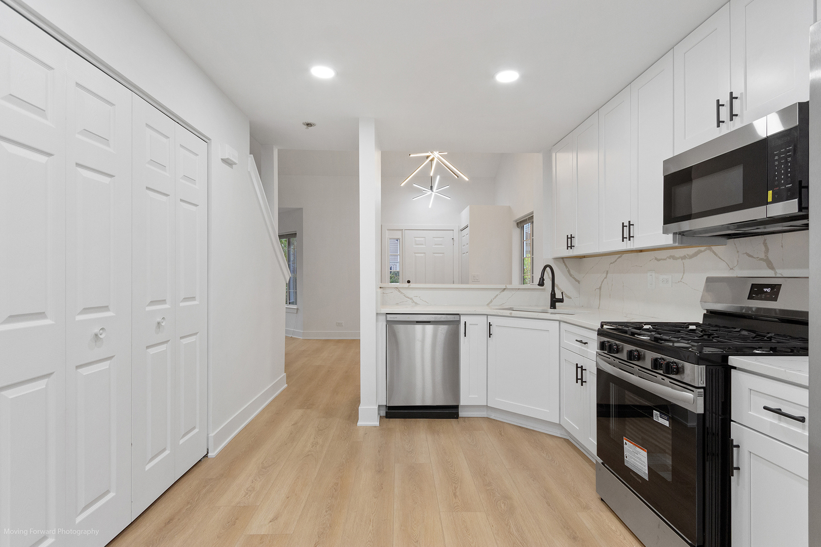 372 Windsong Court Bolingbrook IL 60440