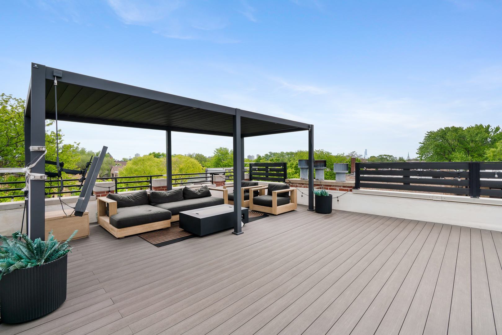 3814 North Greenview Avenue Chicago IL 60613