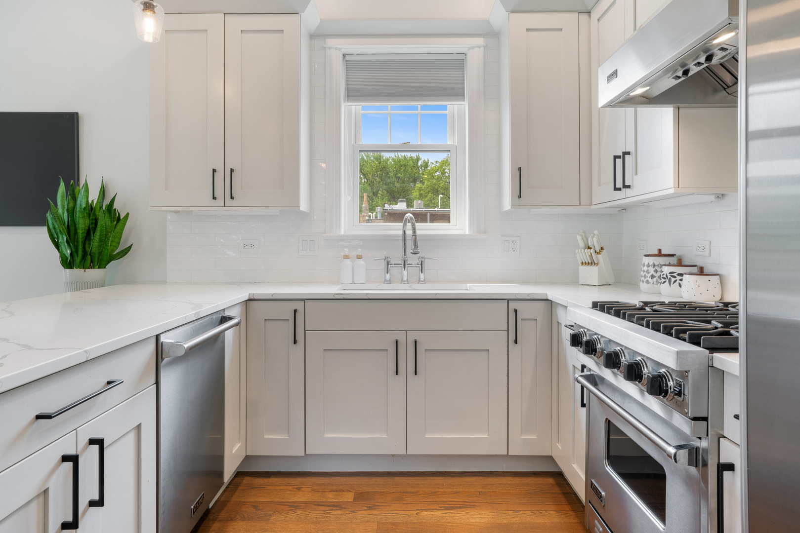 3814 North Greenview Avenue Chicago IL 60613