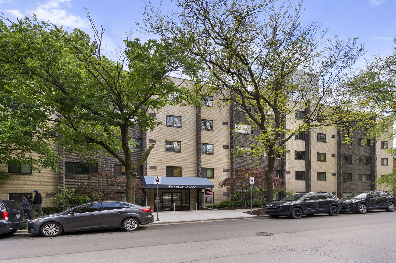 515 West Wrightwood Avenue Chicago IL 60614