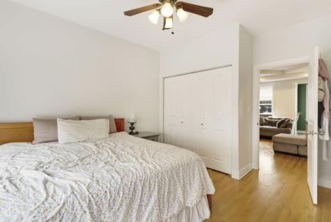 1437 West Greenleaf Avenue Chicago IL 60626