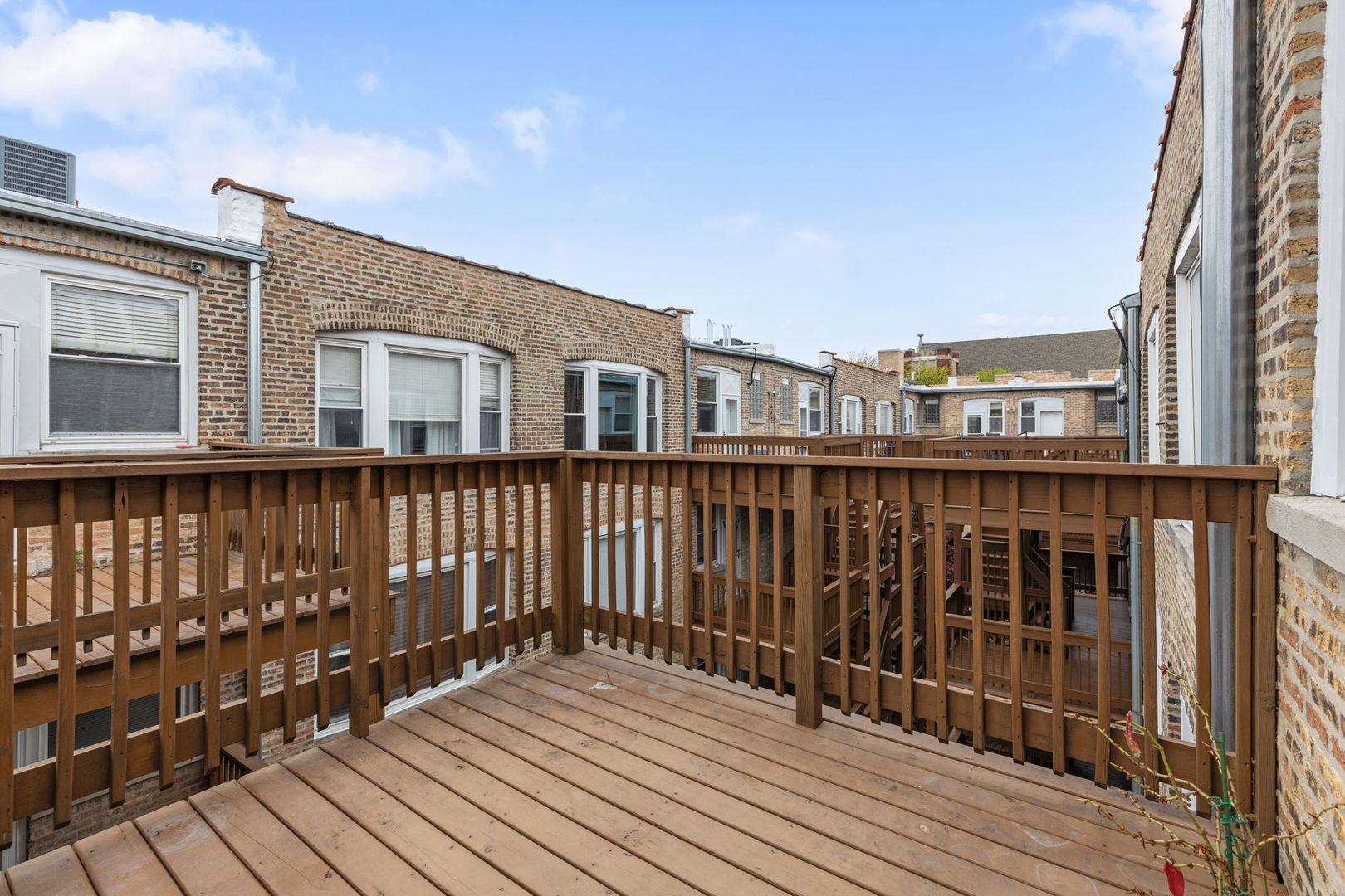 1437 West Greenleaf Avenue Chicago IL 60626