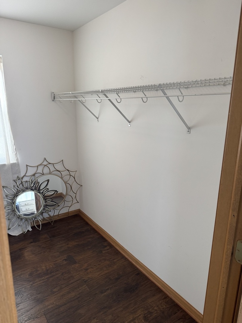 2497 Frost Drive Aurora IL 60503
